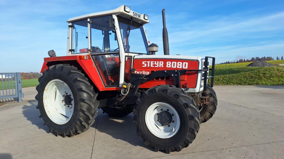 Steyr 8080 Turbo 40 km/h optional mit Frontlader 1