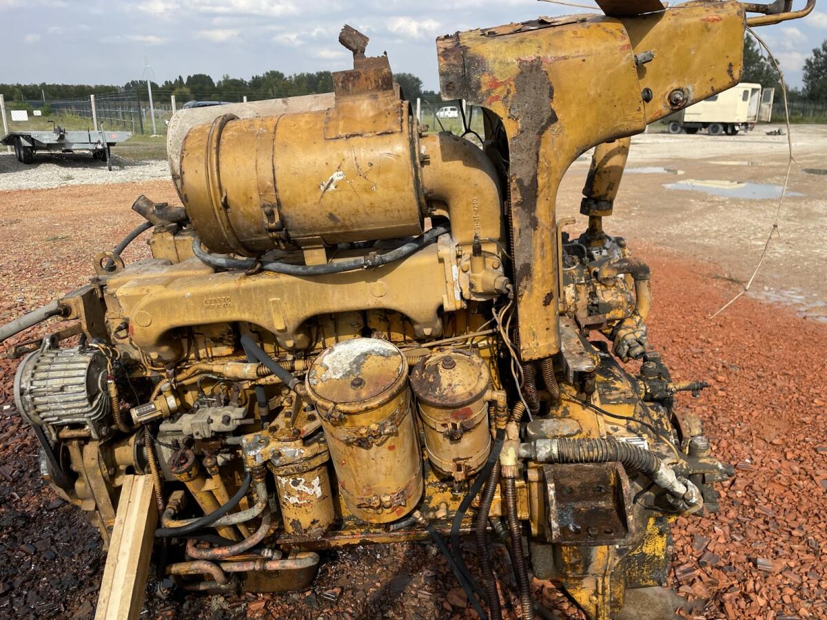 Komatsu 6-Zylinder-Arbeitsmotor 2