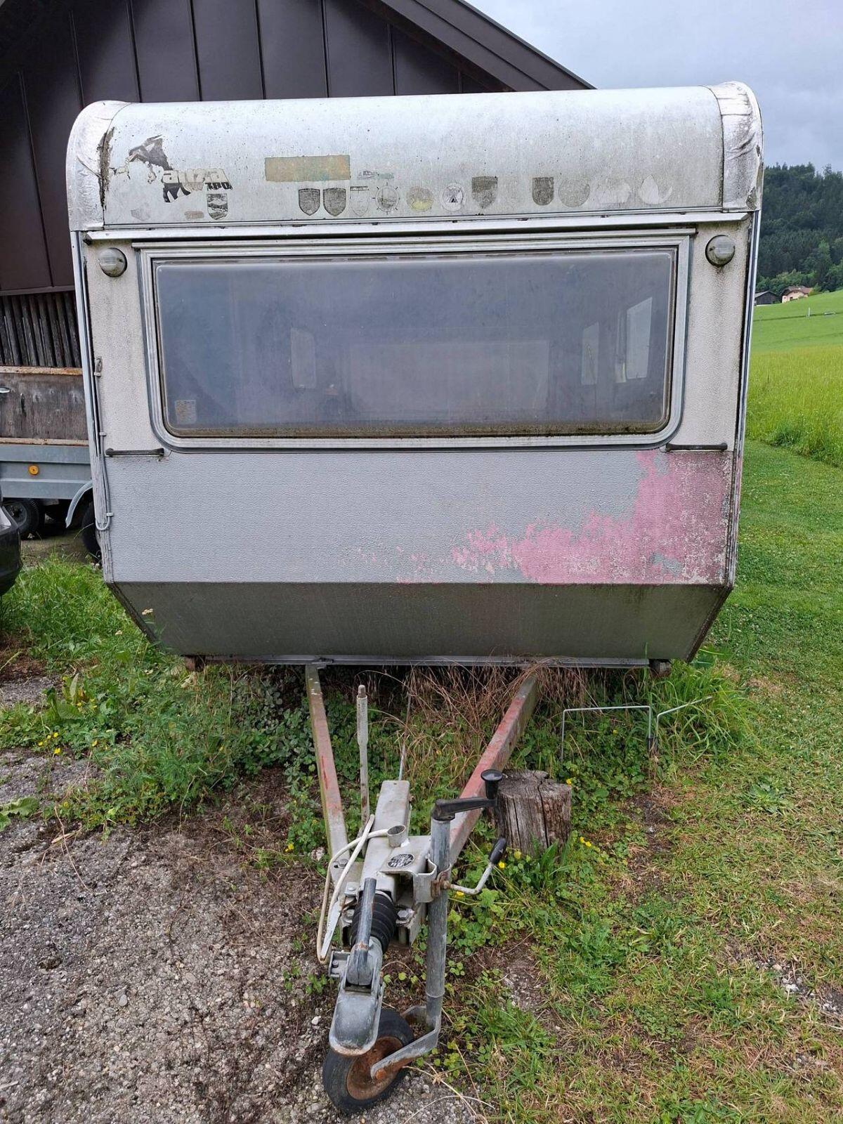 Wohnwagen, Baucontainer, Fischer- oder Partyhütte 2