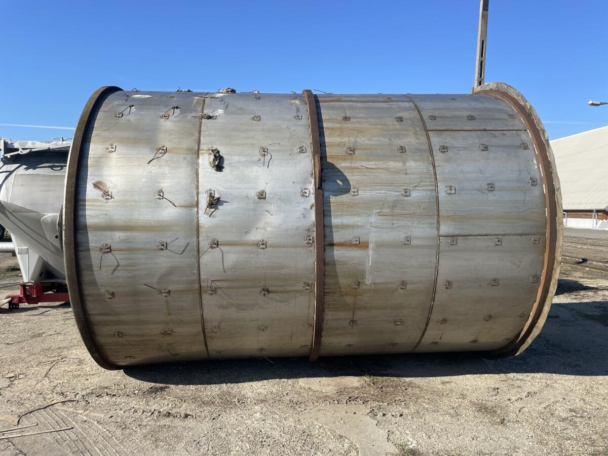 25.000 l (25 m³) Edelstahltank, rostfreier Tank, säurebeständig 2