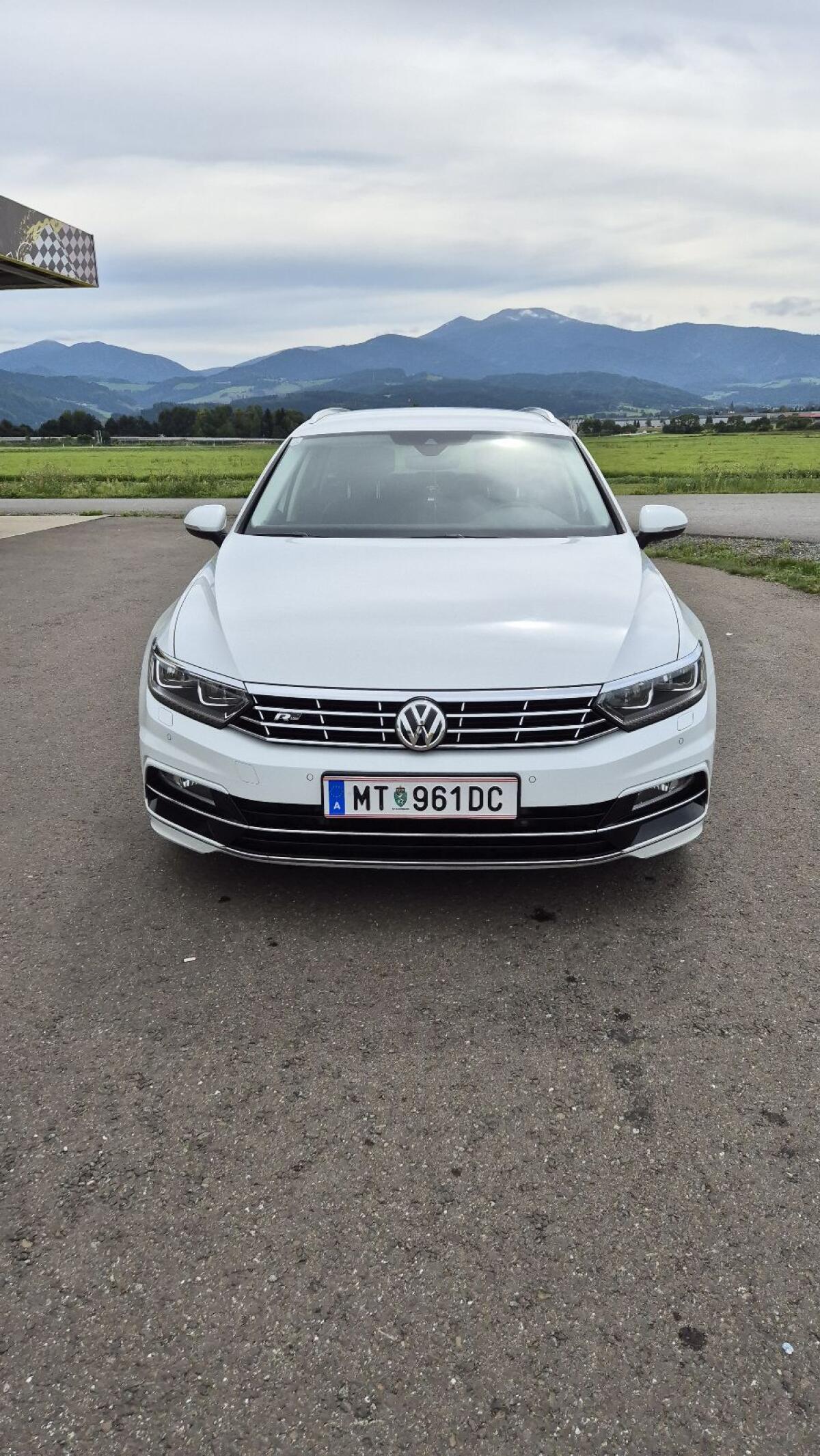 VW Passat 2018 R-Line 2