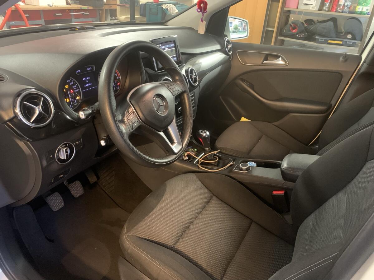 Mercedes Benz B180 cdi 3