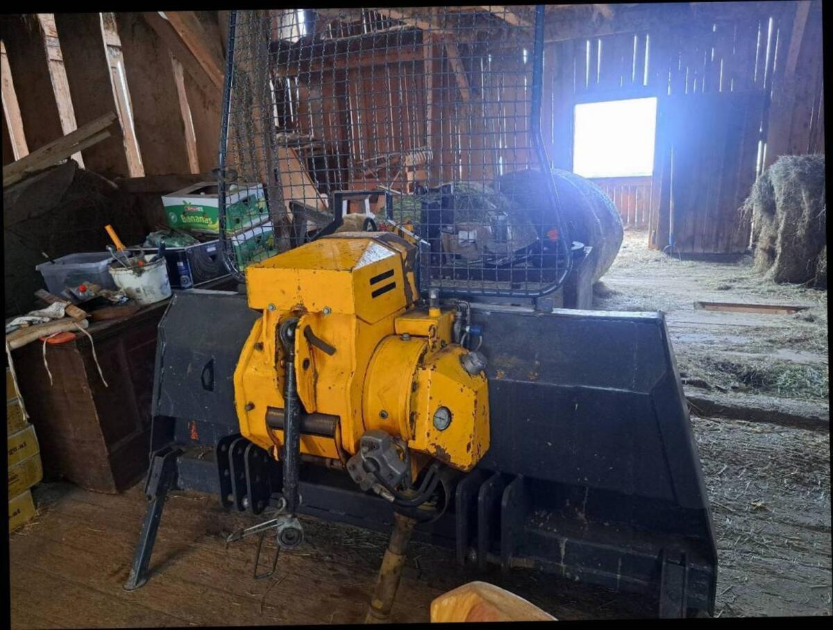 Uniforest 80g Getriebewinde 1