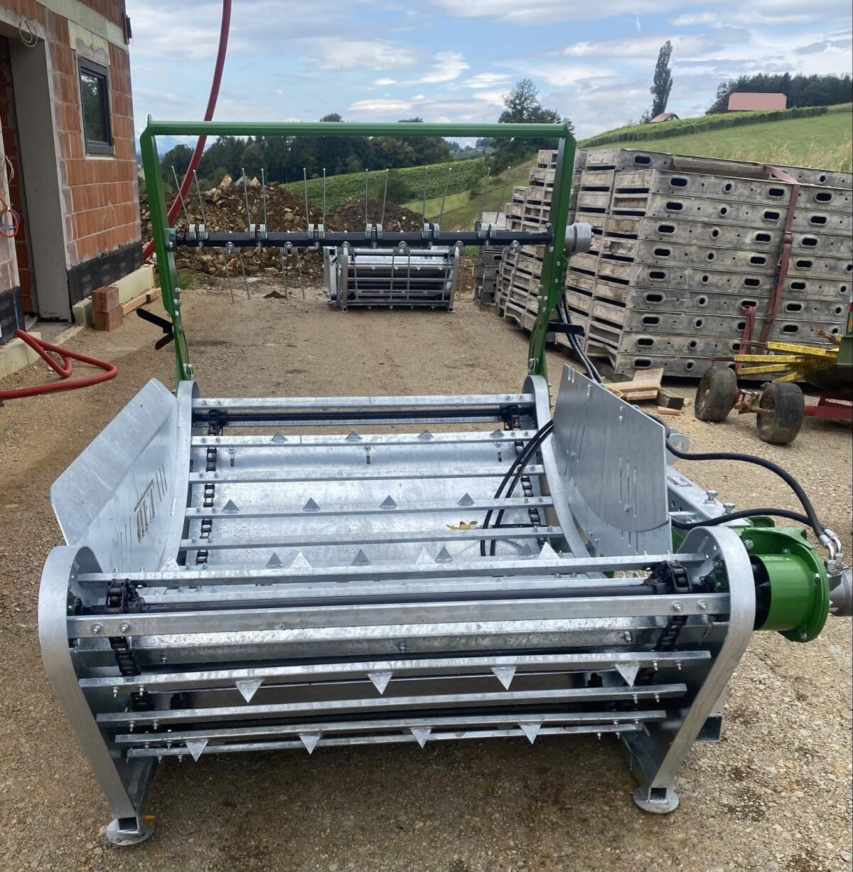 Ballenauflöser TMB Spider mit Strohverteiler 3