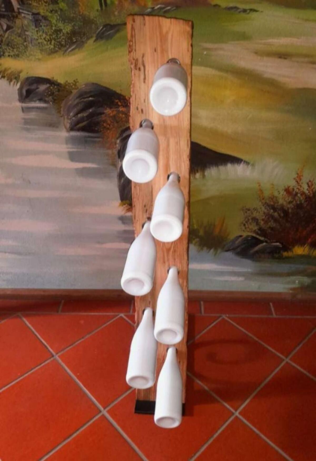 Flaschenständer aus Alt-Holz für 7 Flaschen 3