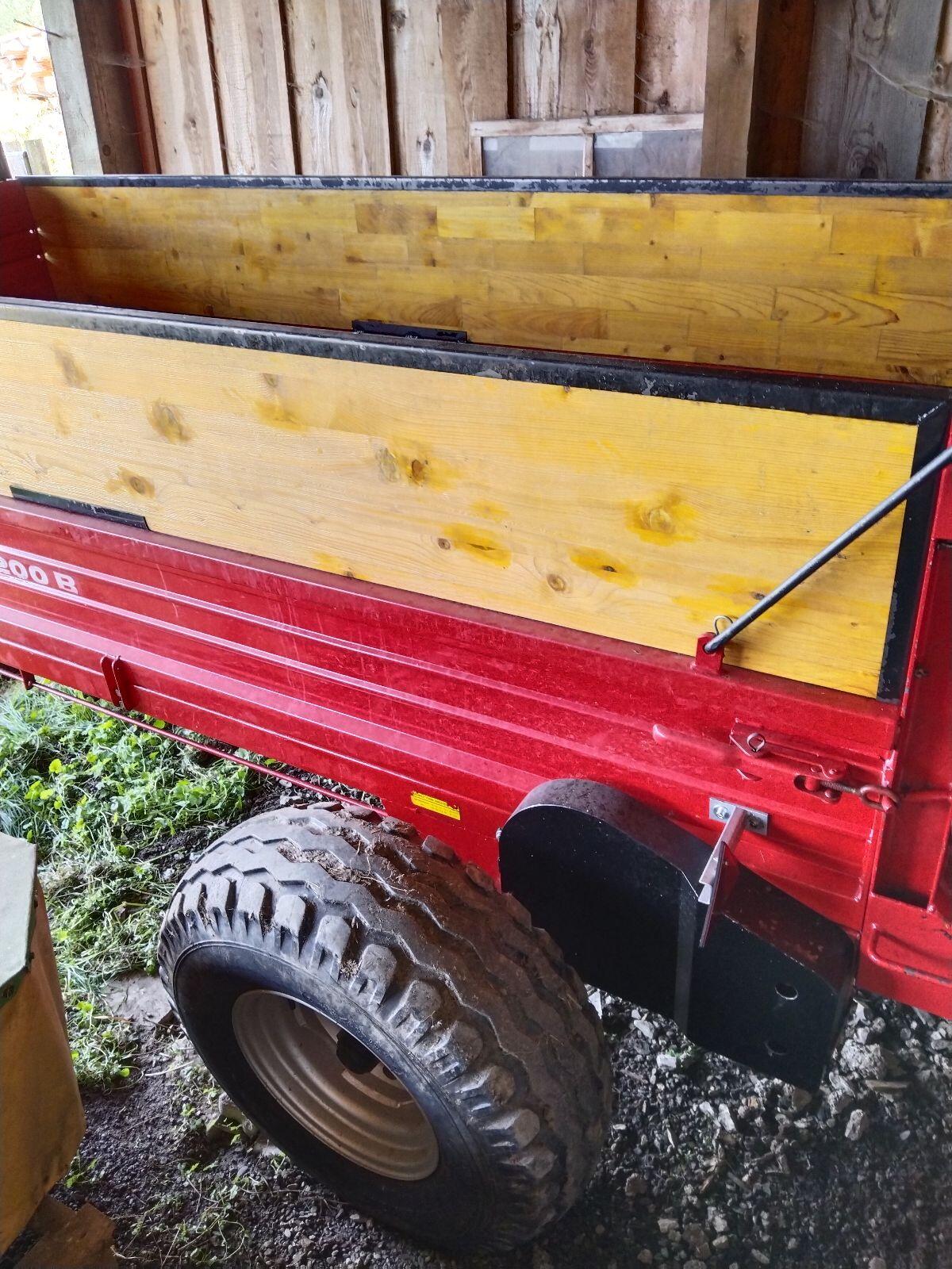 Miststreuer Pöttinger B 2200 2