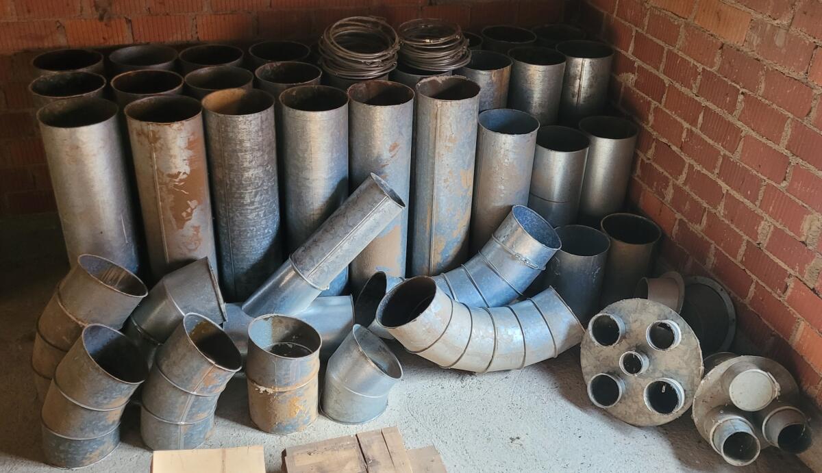 Absauganlage Gebläse Bördelrohre Rohrschellen 2