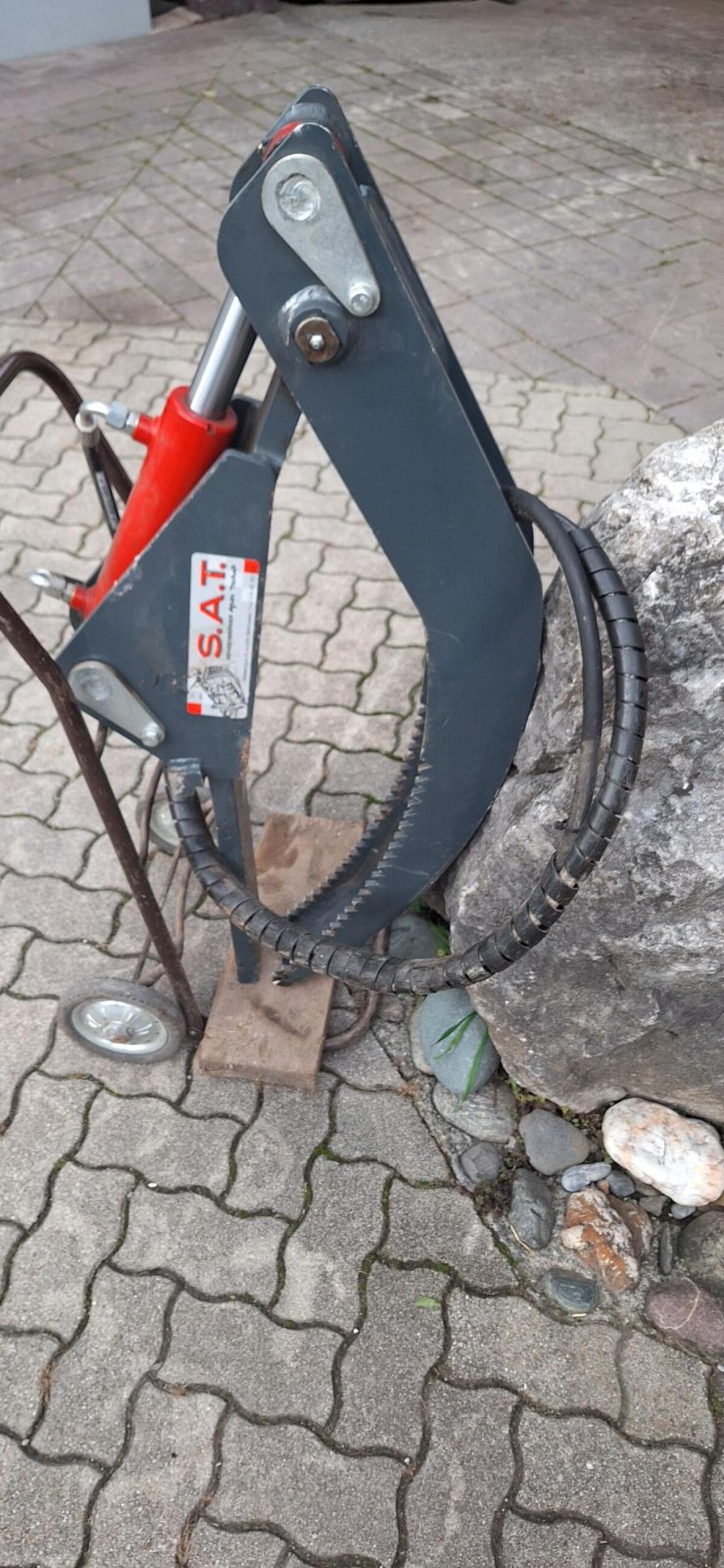 SAT Niederhalter für Palettengabel 1