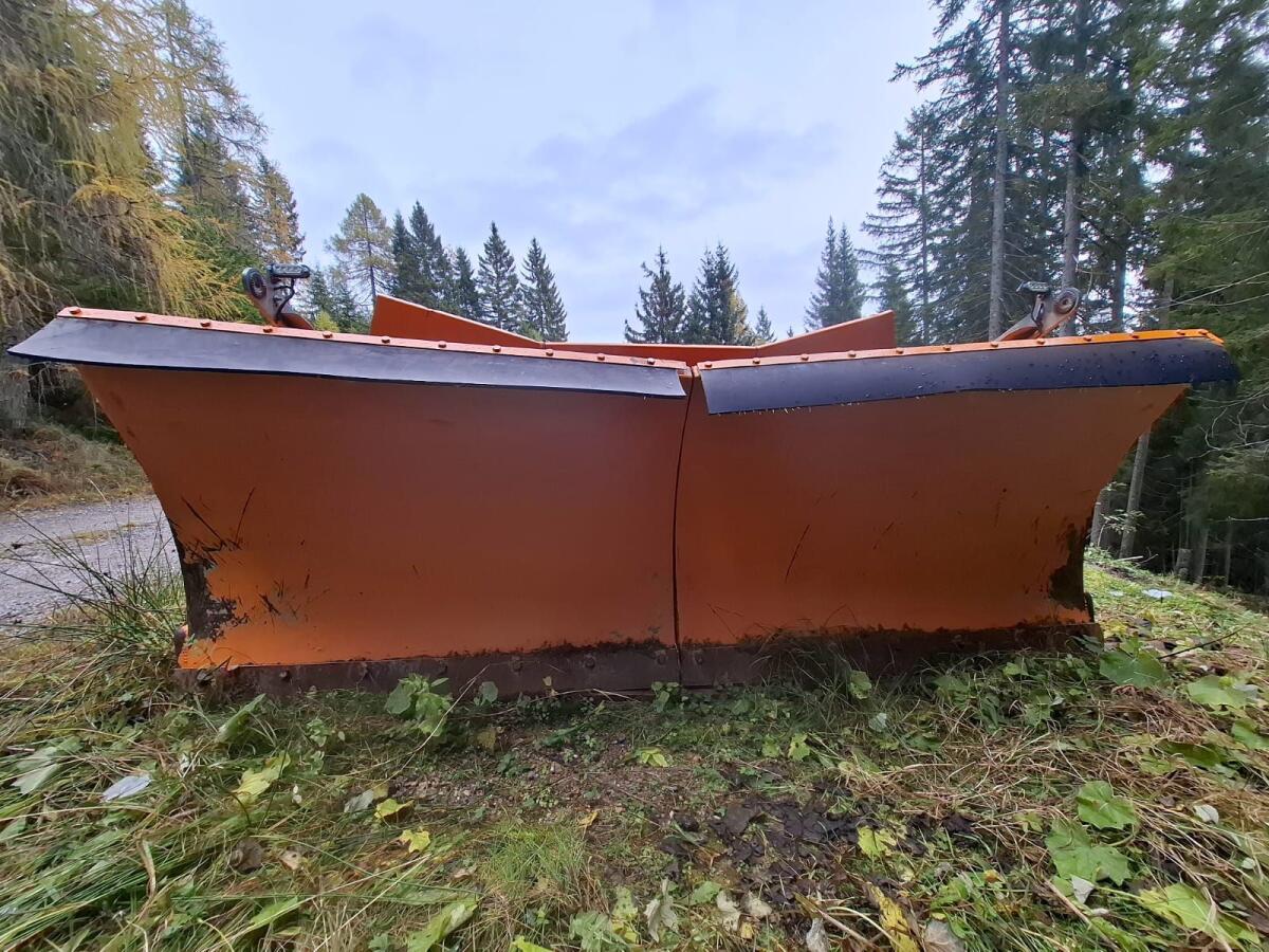 Hydrac Schneepflug 280l 1