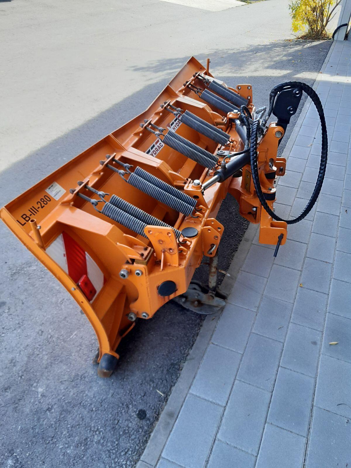 Hydrac LB3 280 Schneepflug 2