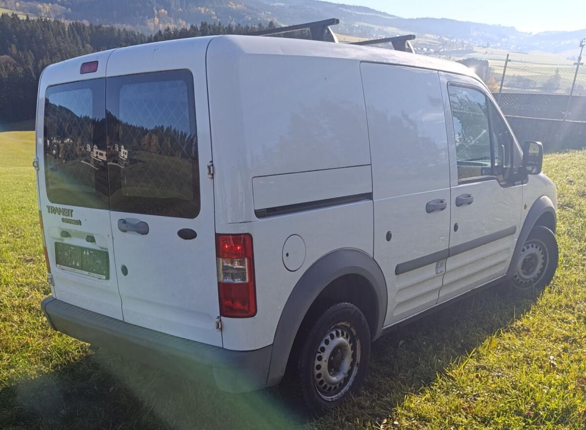 Ford Transit Connect 3