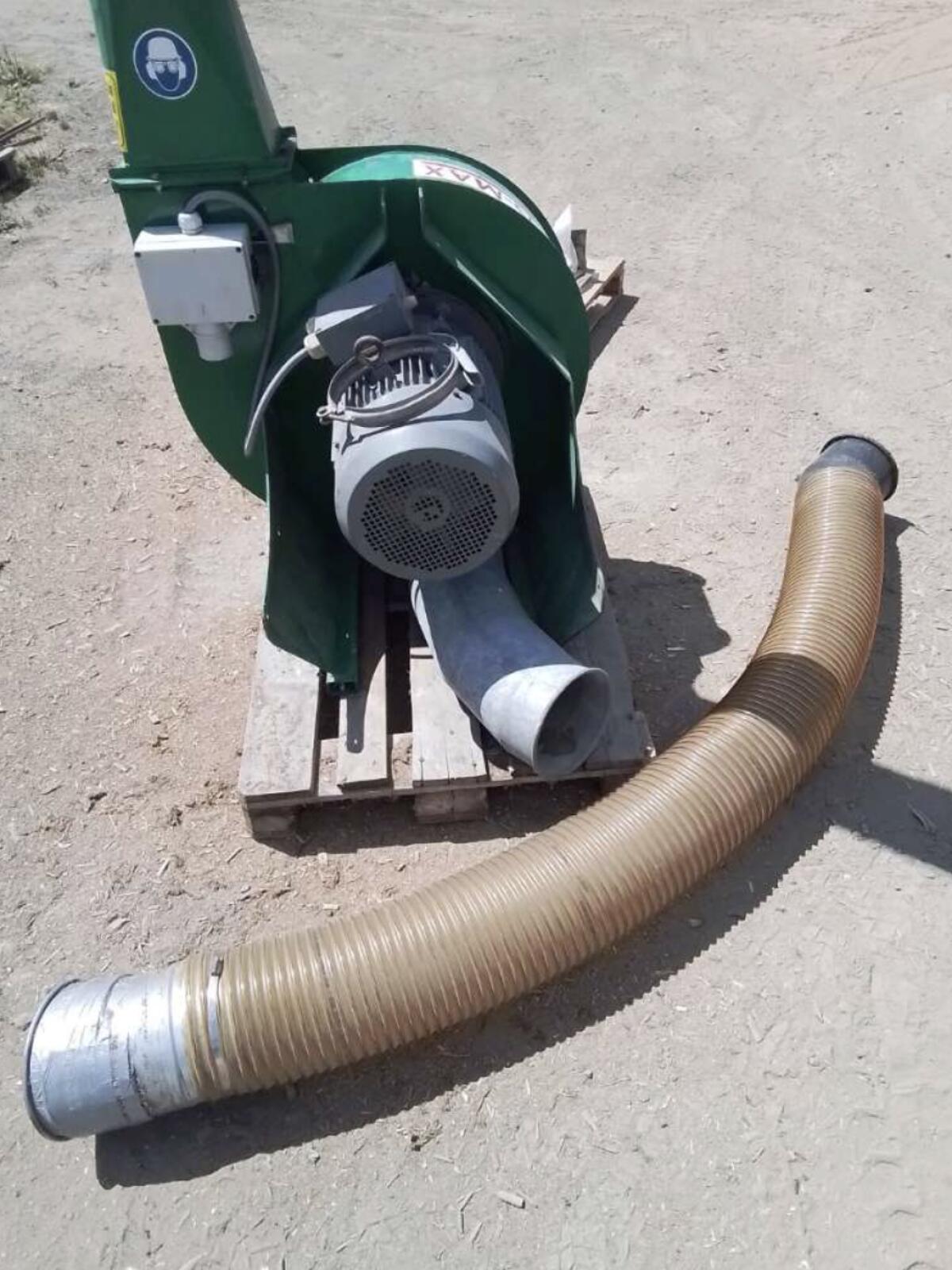 Mus Max Hack-Schnitzelgebläse 3