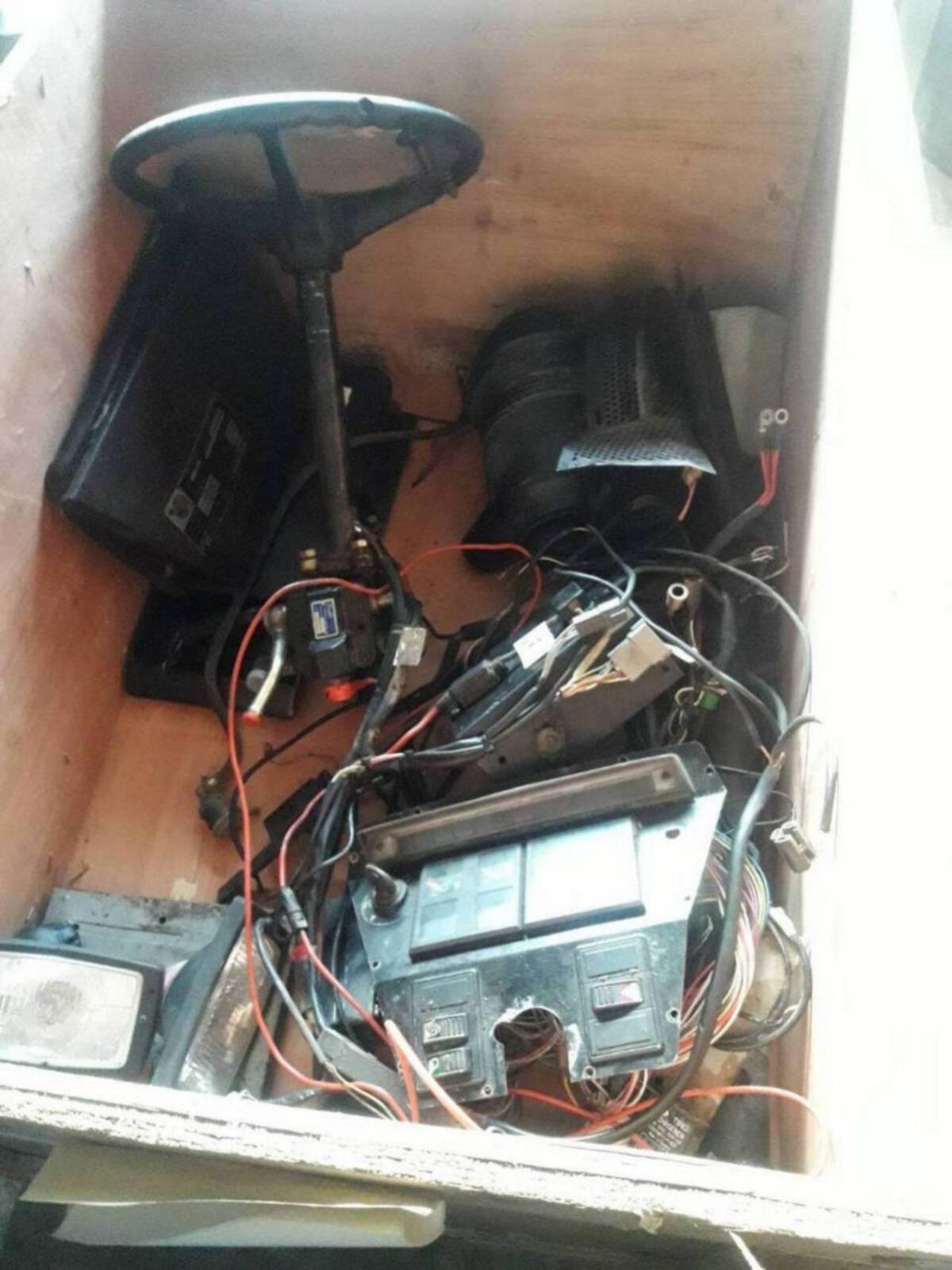 Teile von Steyr 958 1