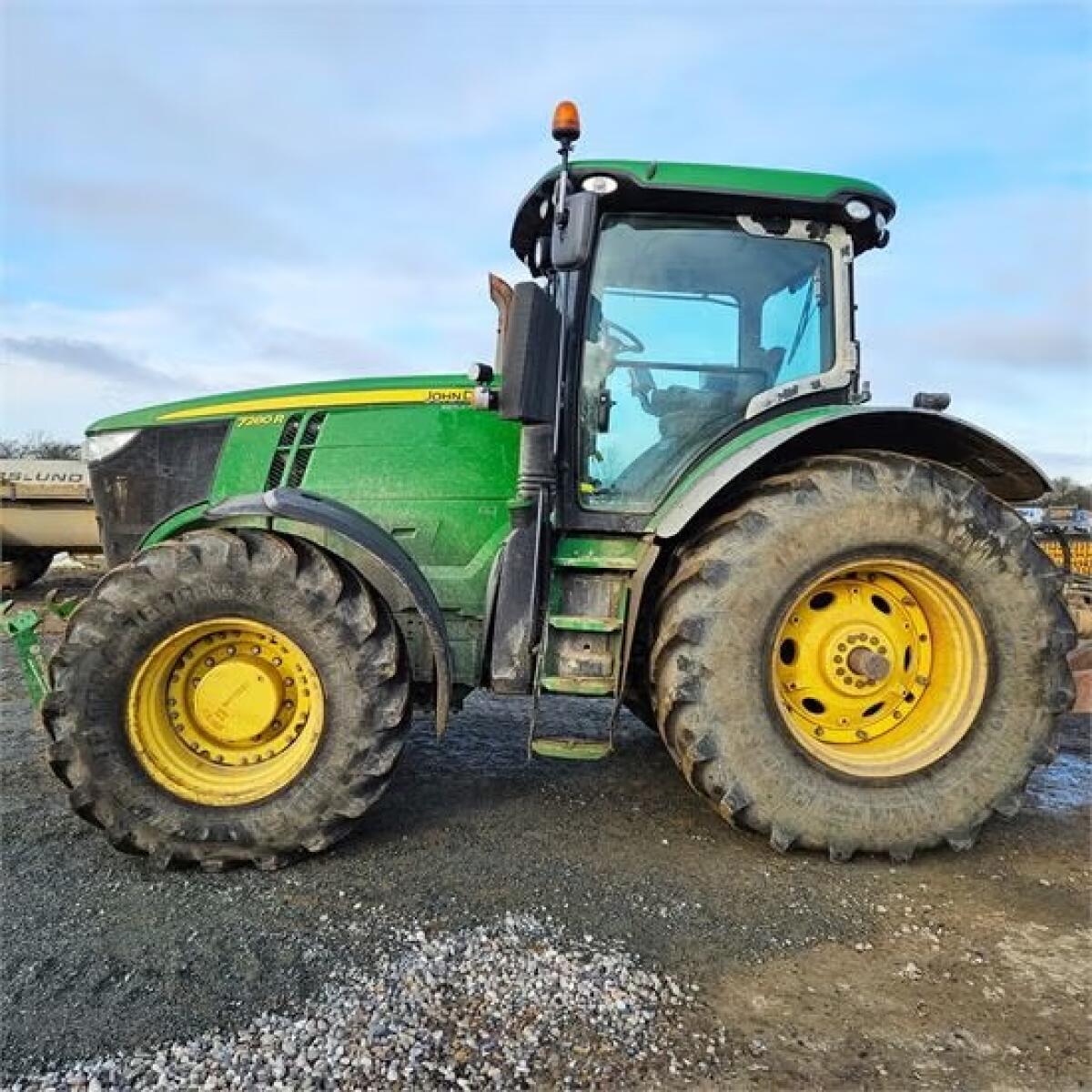 John Deere 7280R 3