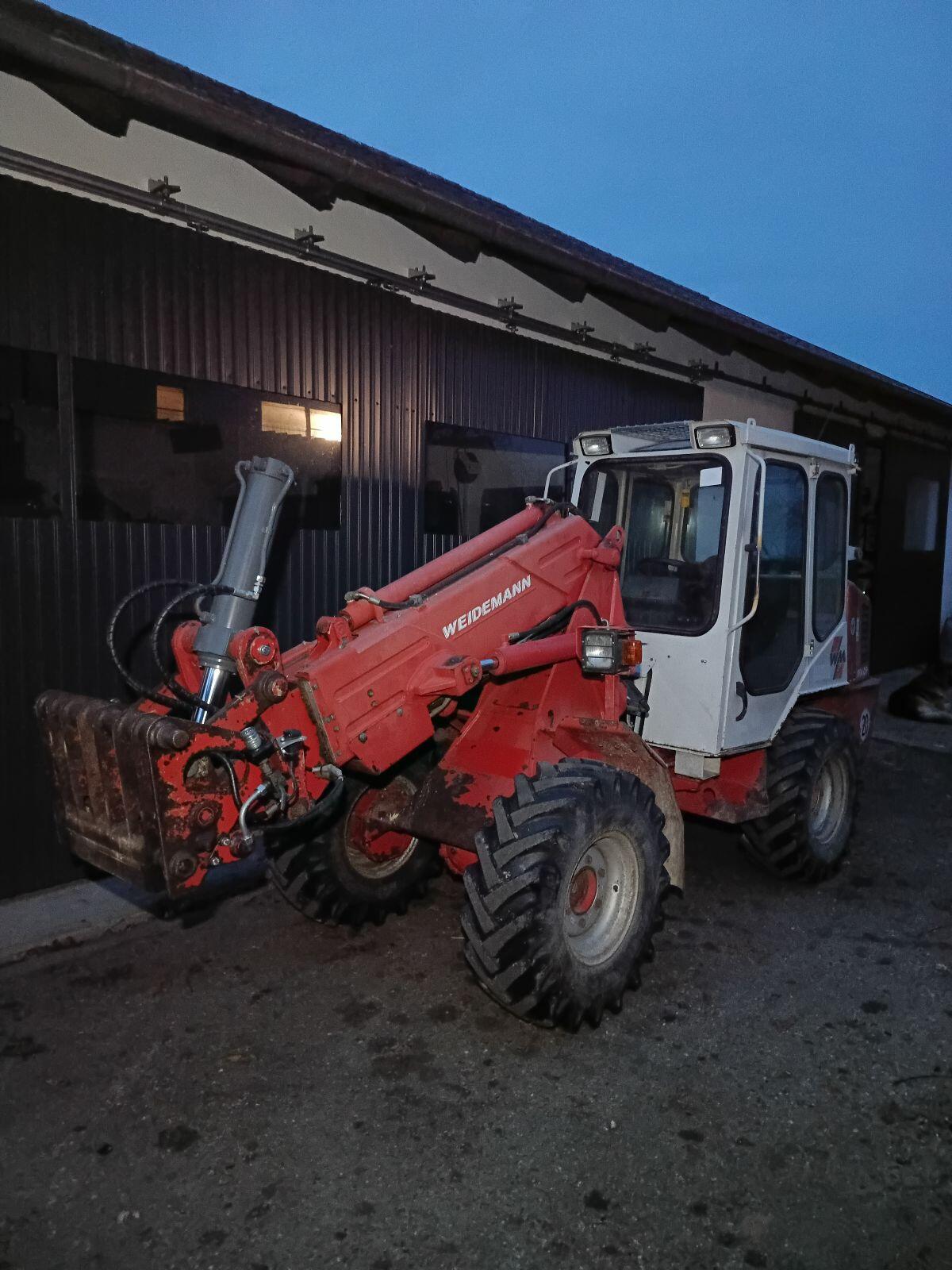 Weidemann 1904 Hoftrac 2