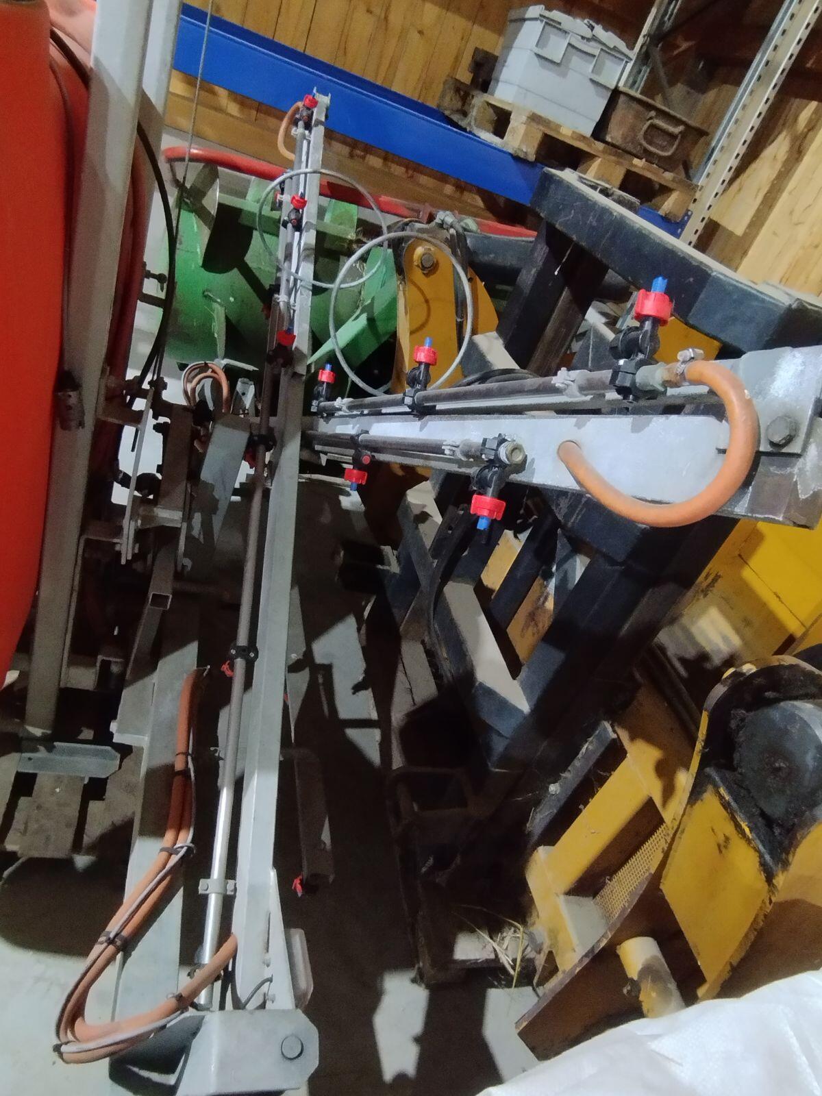 Verkaufe Feldspritze 2