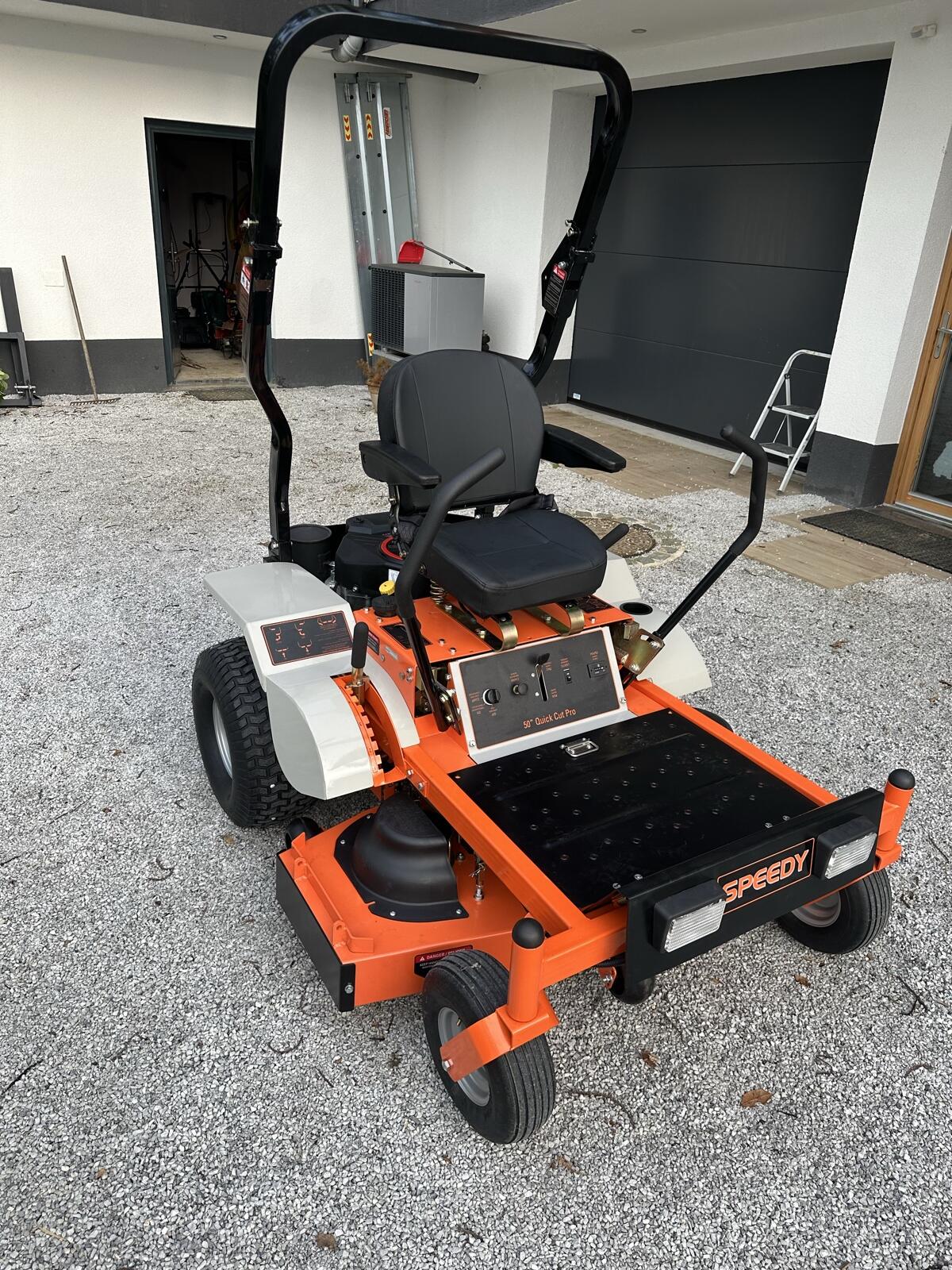 Zero-Turn Speedy 50 Rasentraktor, wenig gebraucht 3