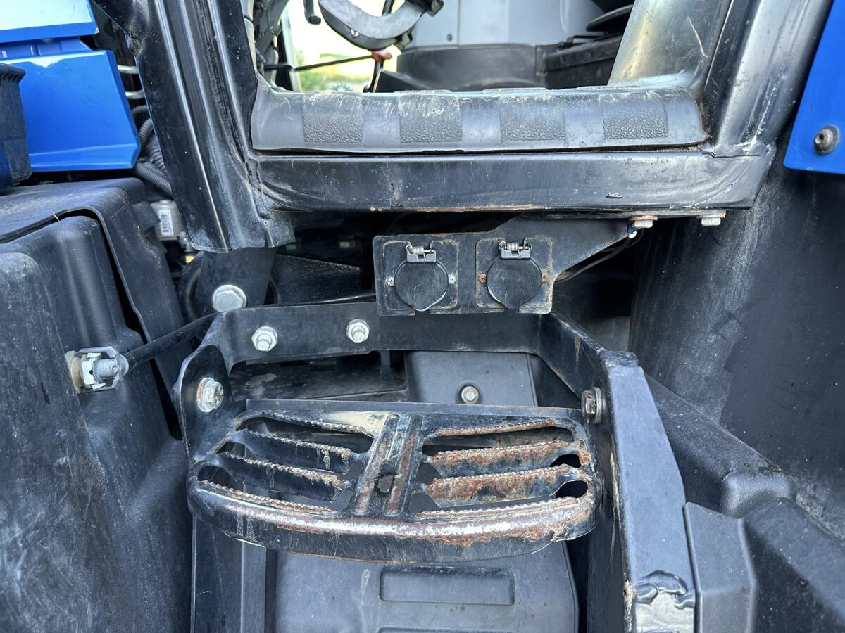 New Holland T6.125S + STOLL 750TL 3