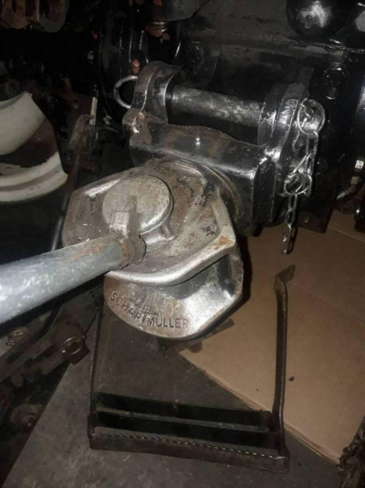 Teile von Steyr 958 2