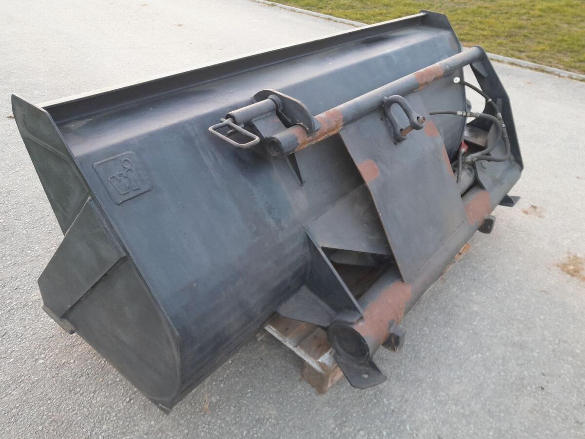 Winkelbauer Seitenkippschaufel 2