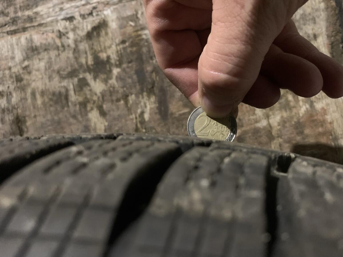 Winterreifen Goodride 215/50R17 Neuwertig 2