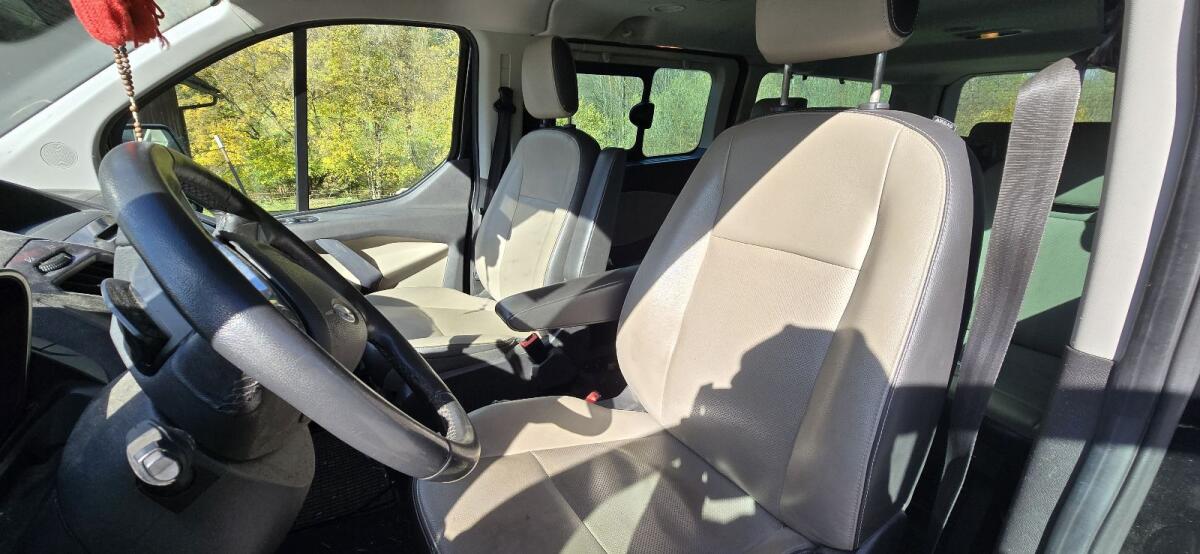 Ford Tourneo Custom 3