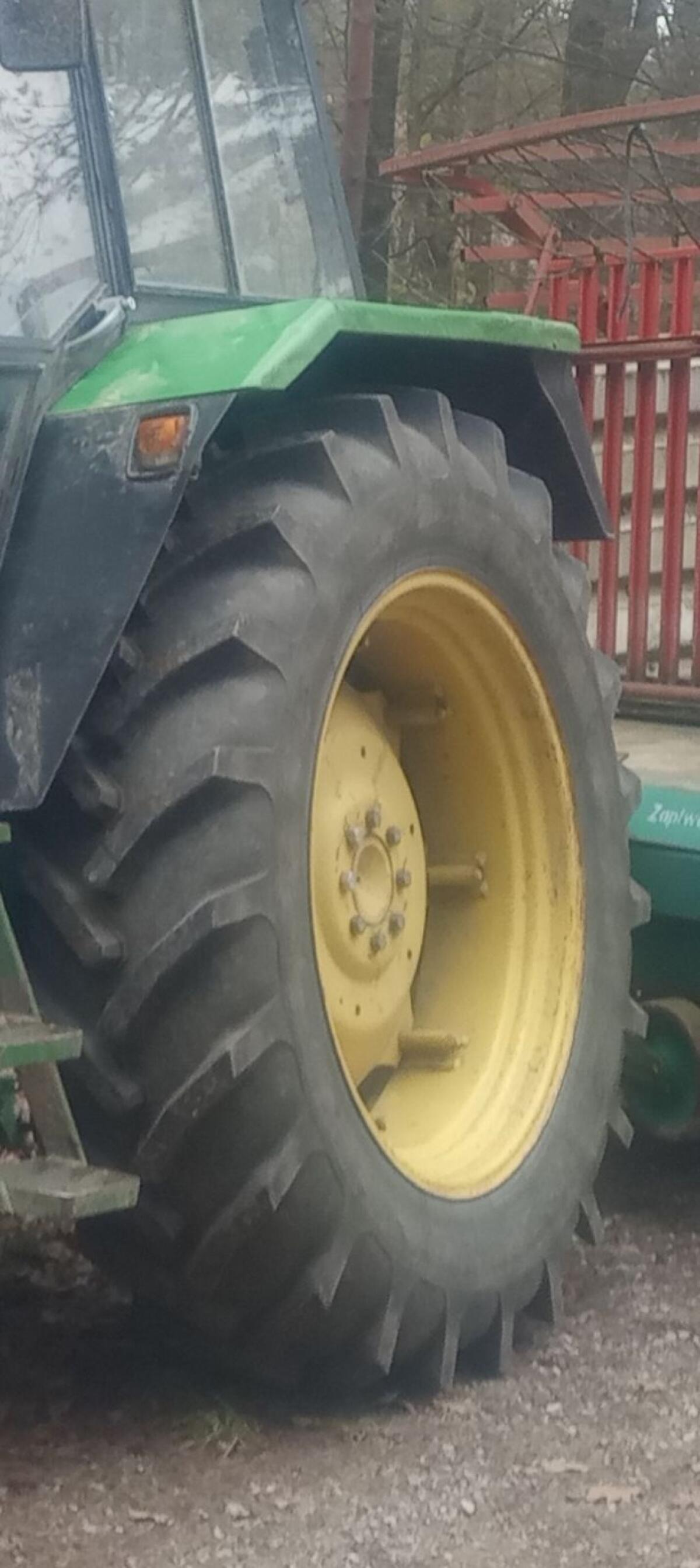 Reifen Barum 16.9-38, 420/70-38 2