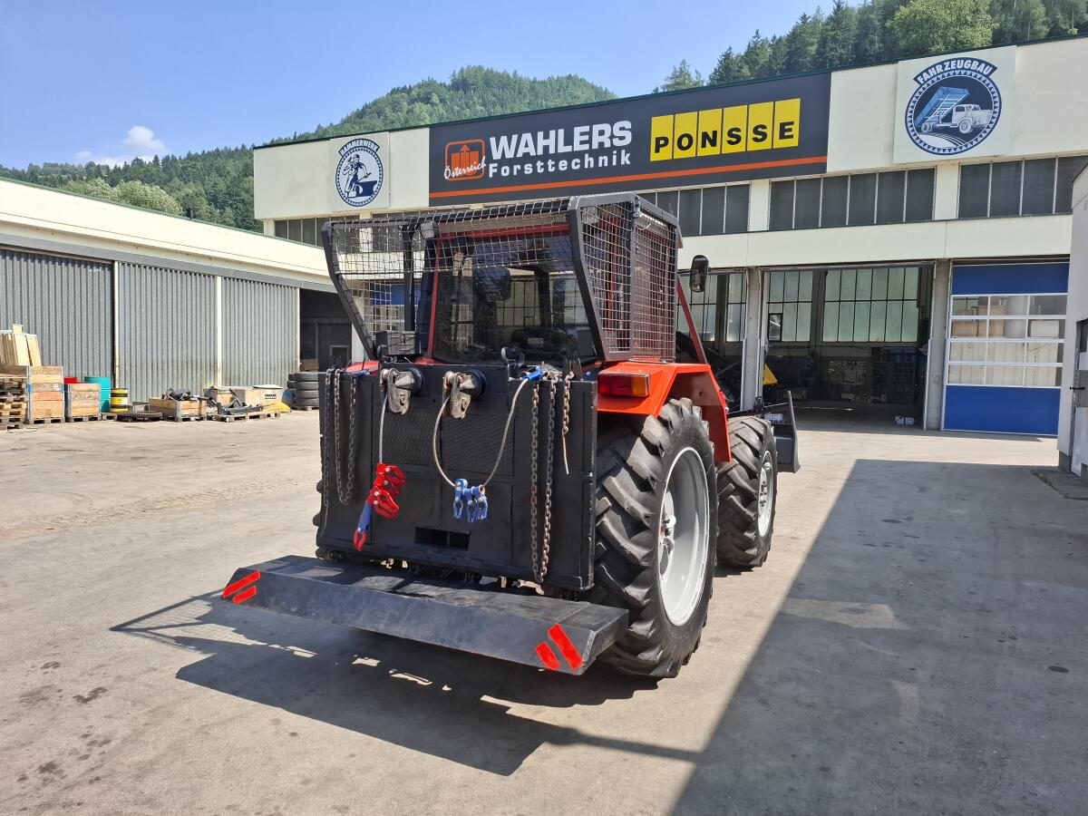 Same Traktor mit Doppeltrommel-Winde 3