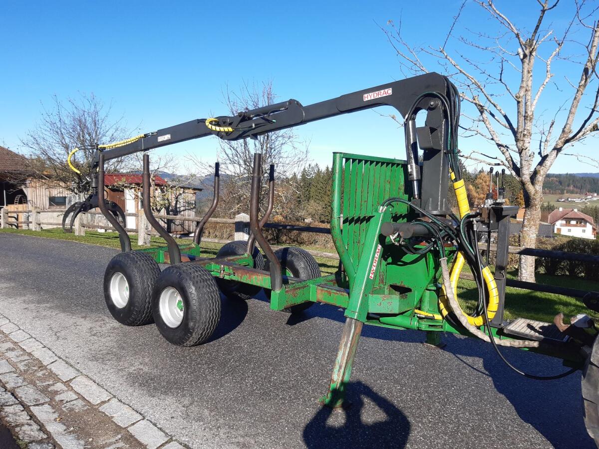 Holzkranwagen Hydrac 3