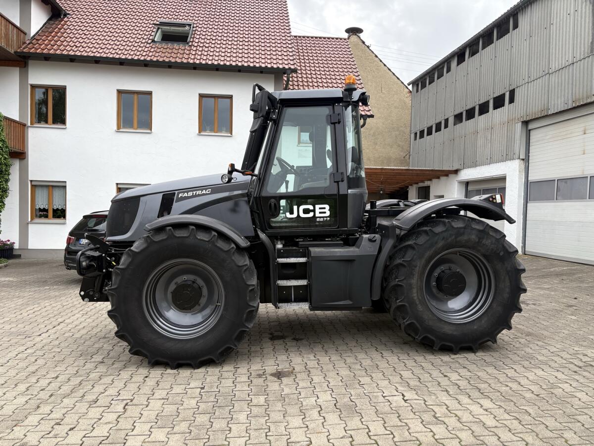 JCB Fastrac 2155 4WS Plus 2