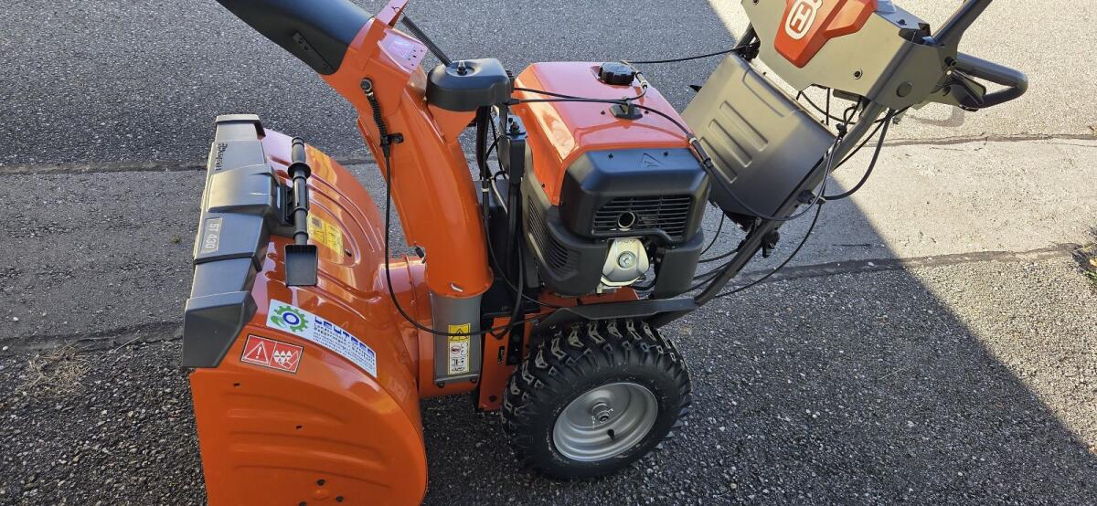Husqvarna Schneefräse ST430 3