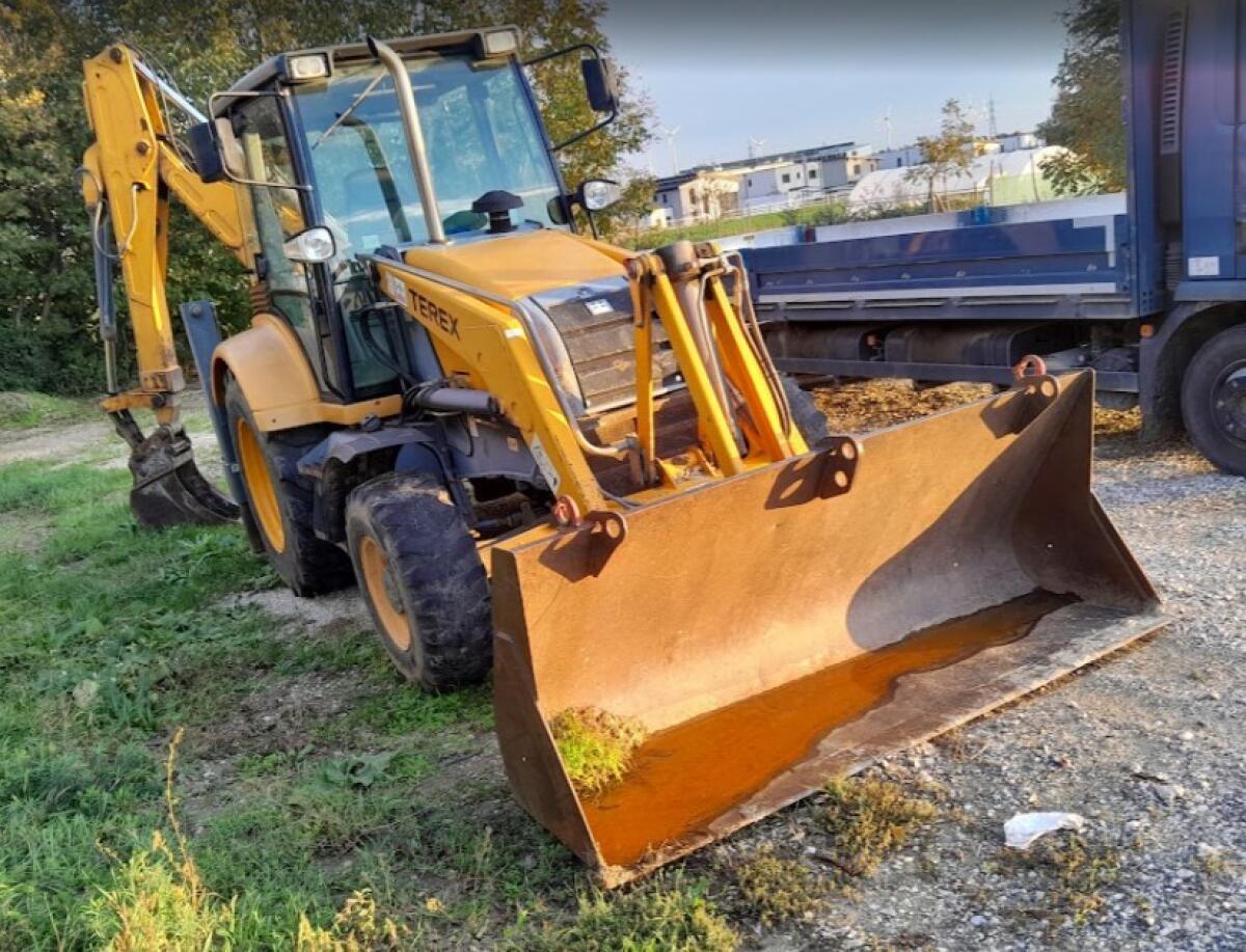 Baggerlader Terex 820 1