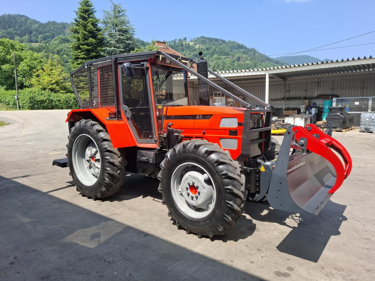 Same Traktor mit Doppeltrommel-Winde 2