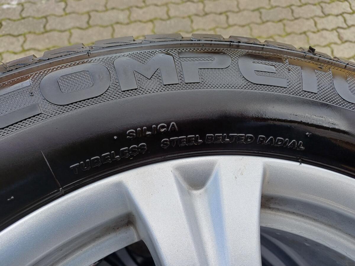 Winterreifen mit Felgen 3