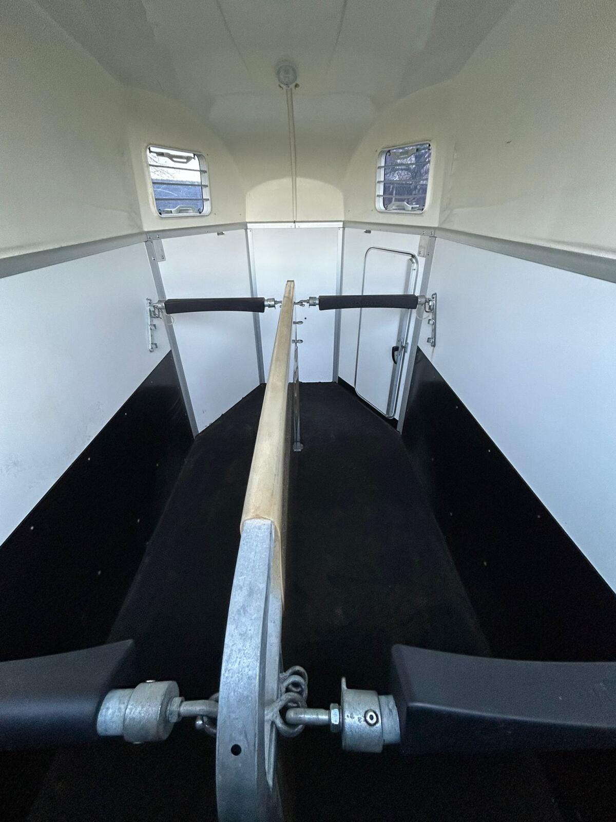 Pferdeanhänger Humbaur Balios 2