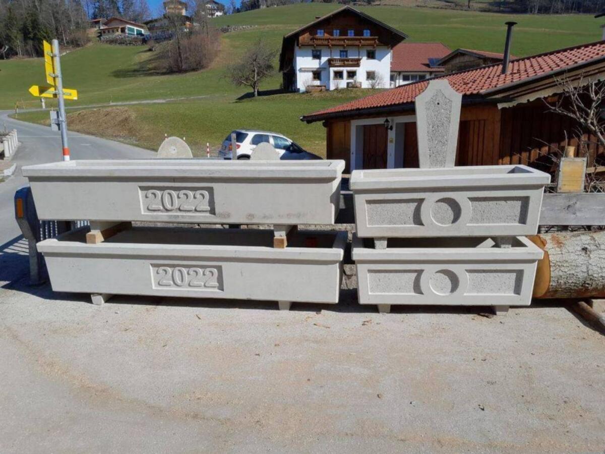 Wassertrog, Weidetrog, Blumentrog, Betontrog, Tröge 1