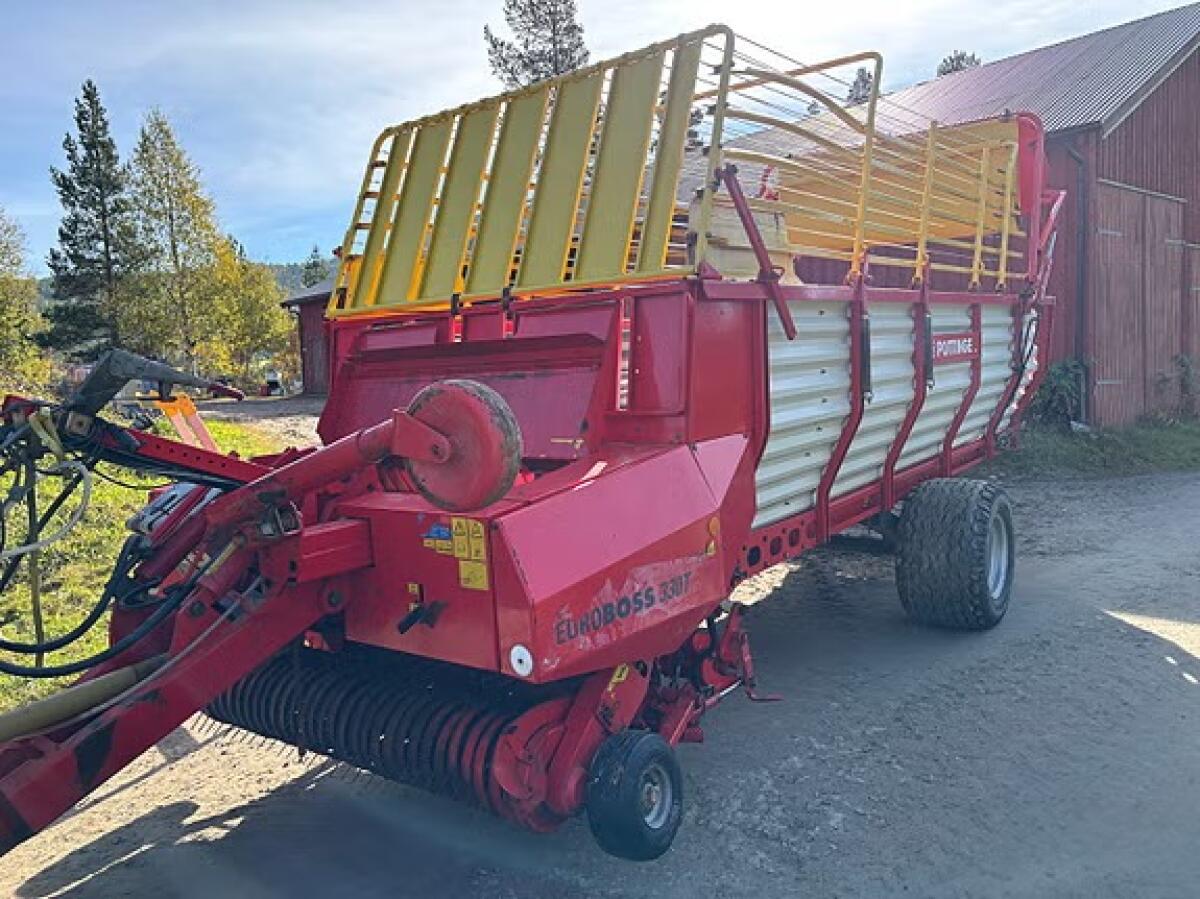 Pöttinger Euroboss 330 T 2