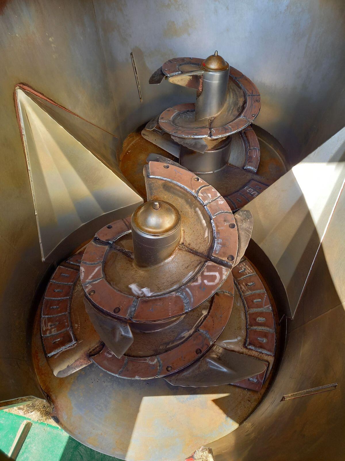 Verschleißplatten maßgeschneidert, Futtermischwagen 3