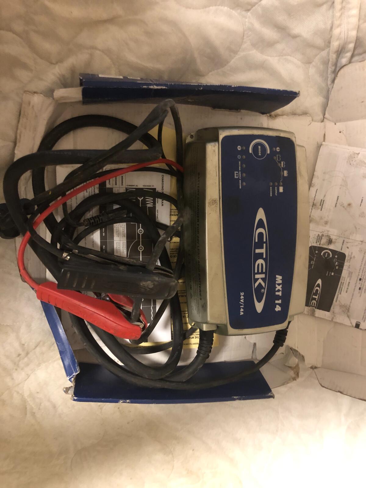 24 V Ladegerät CTEK MXS 14 1