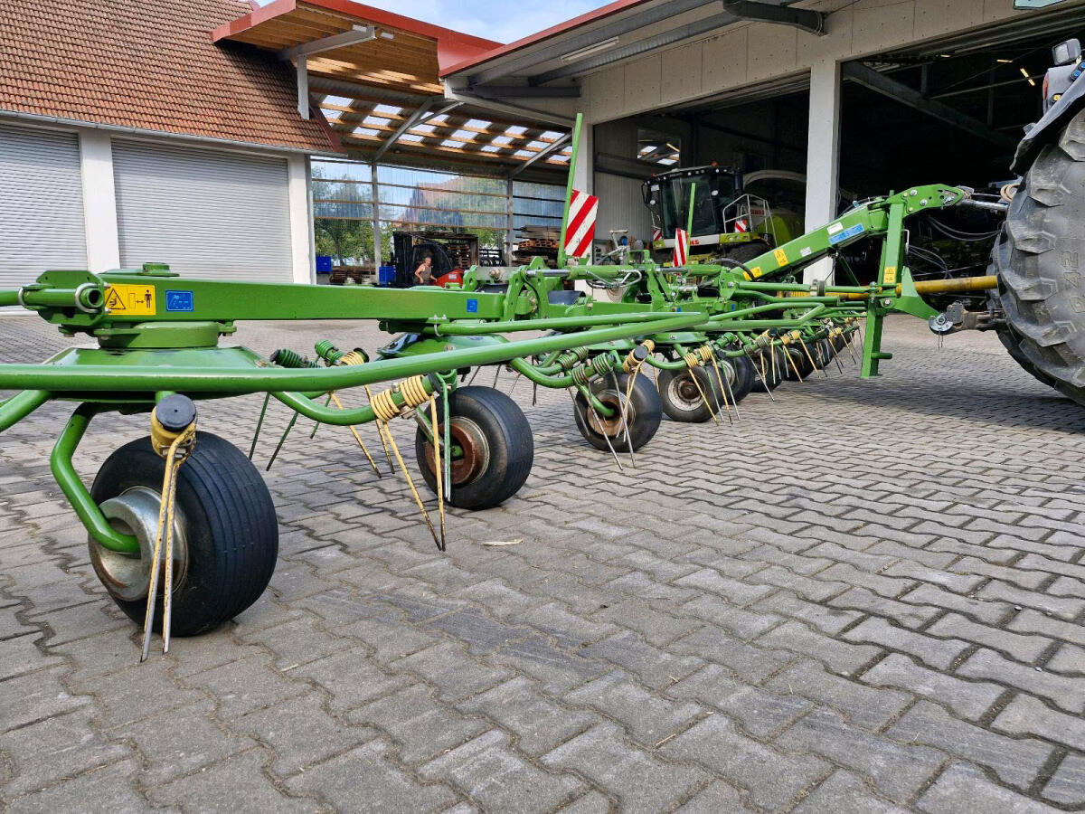 Krone KW 11.22/10 Kreiselheuer Heuwender 1