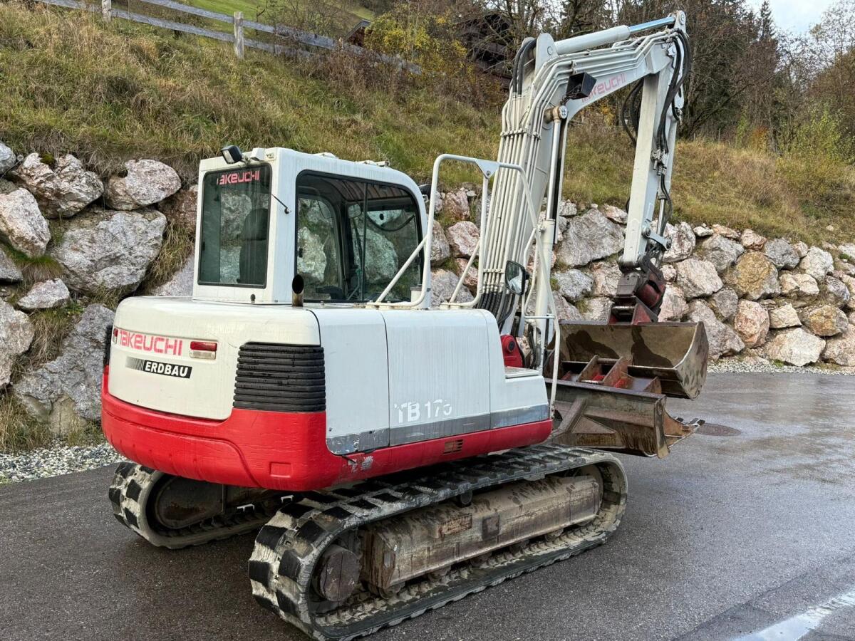 TB 175 Takeuchi Löffel Packet Schnellwechsler 1