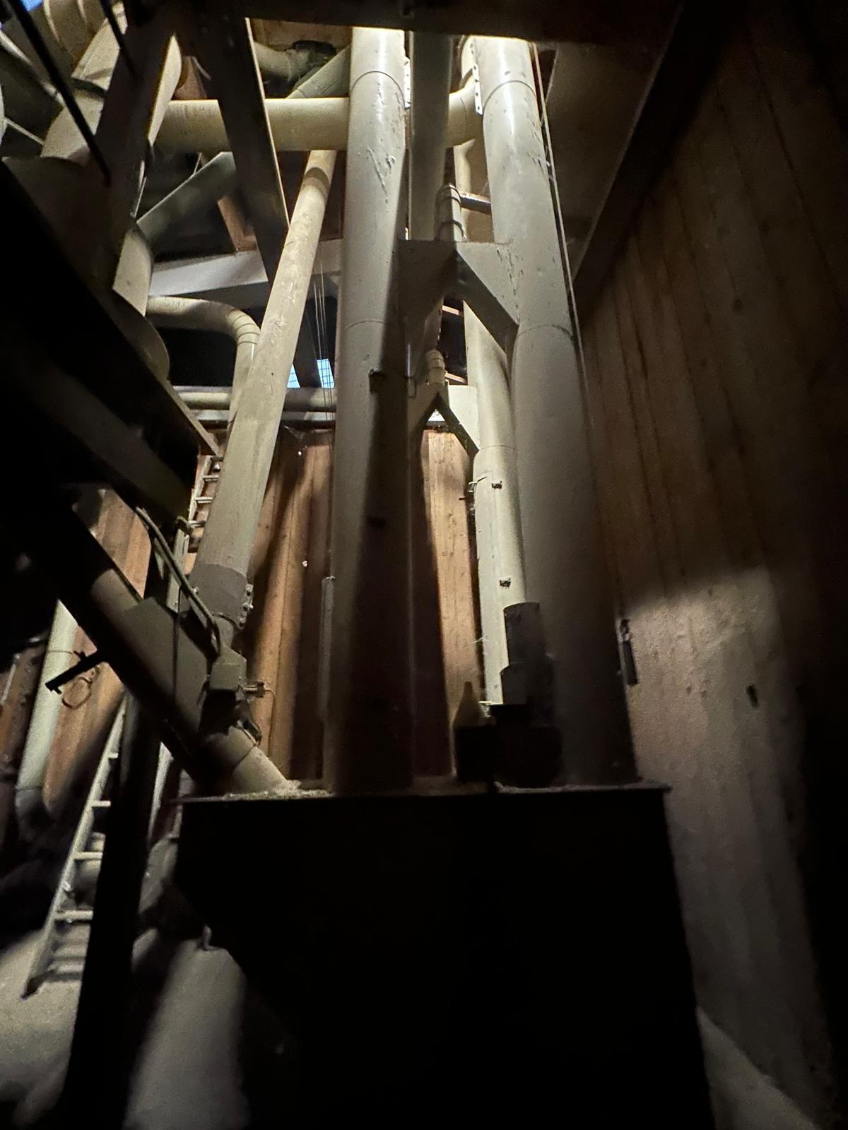 Saatgutförderanlage inkl. 4 Förderbänder 2