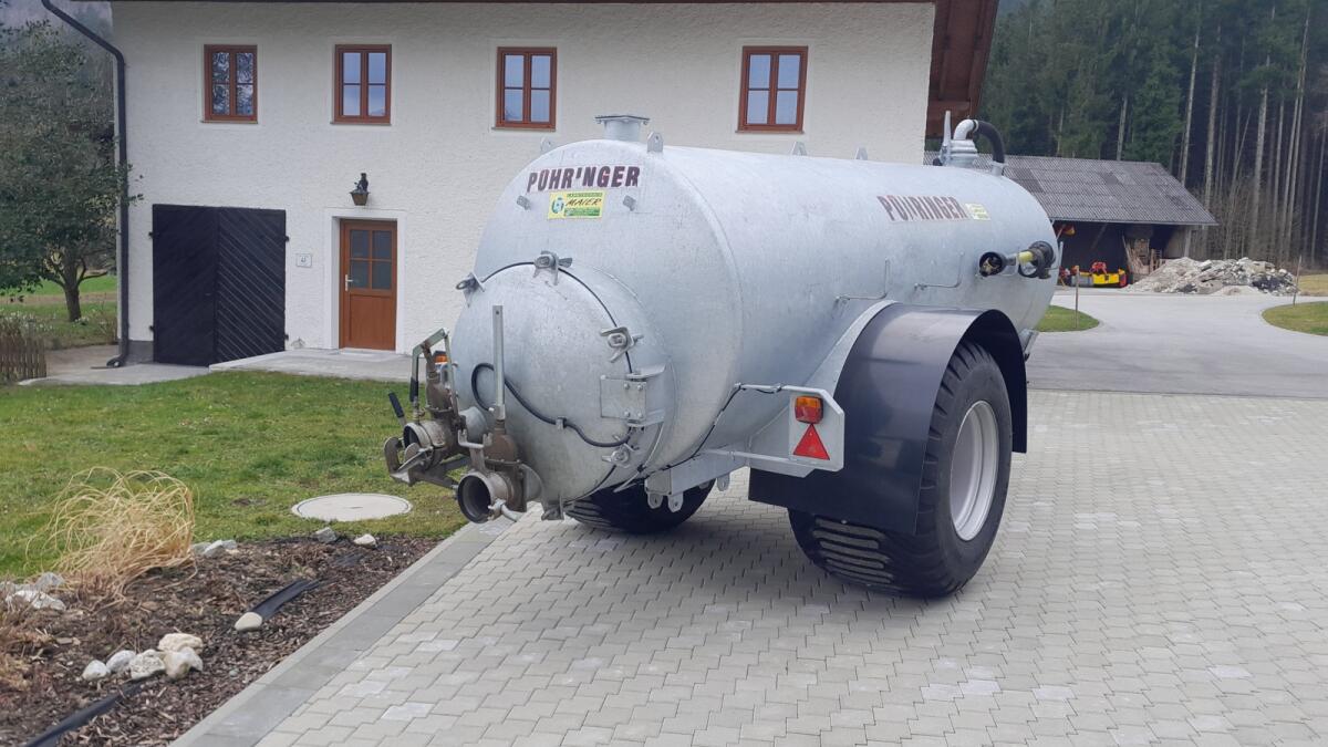 Pühringer Güllefass 8.000 3
