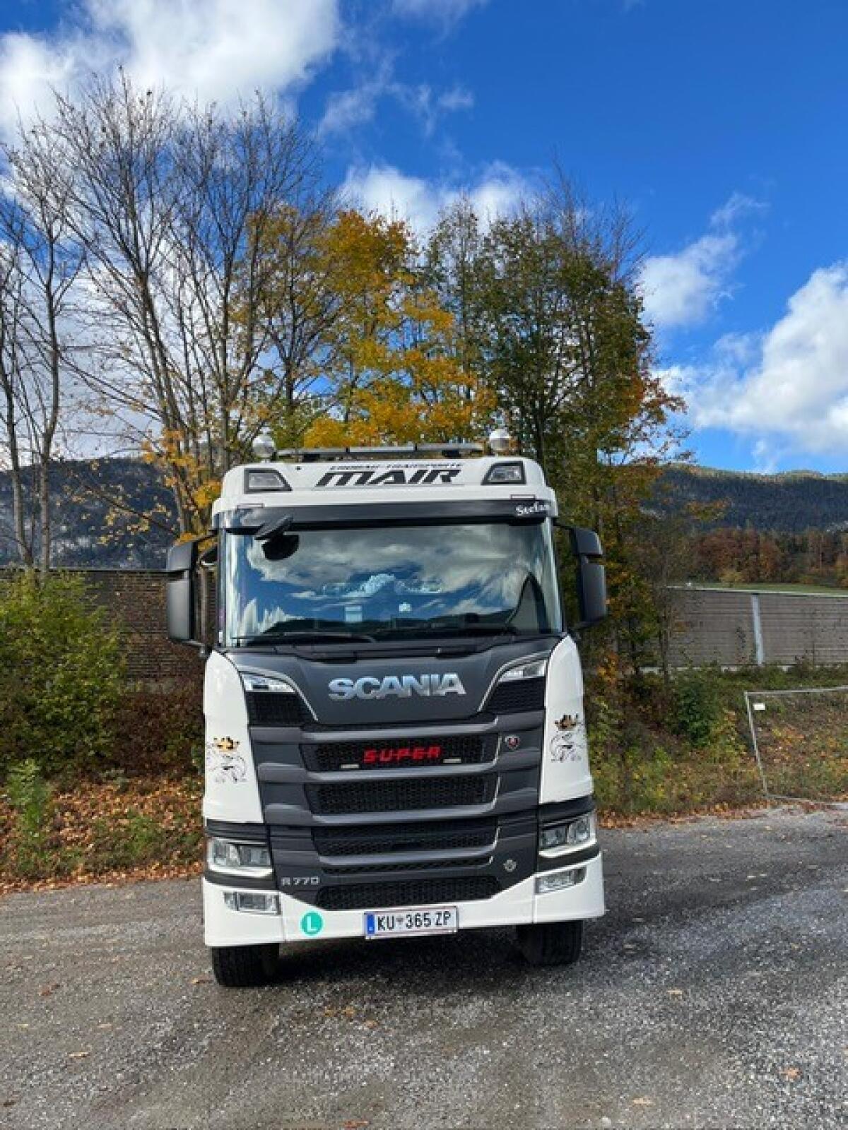 Scania R770 3-Achs Kipper Heckkran 1