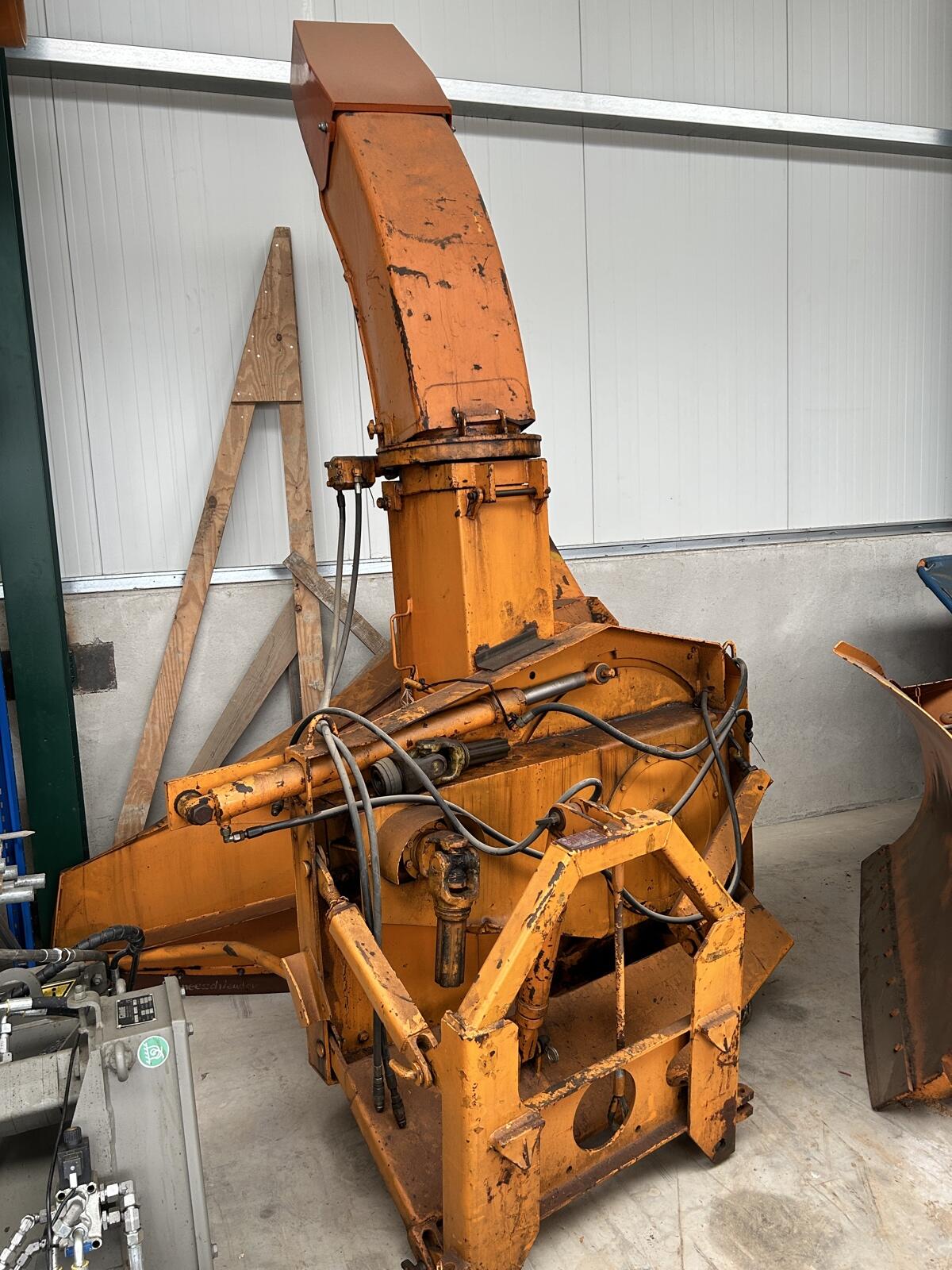 Winterdienst Ausrüstung Unimog U1600 427 1