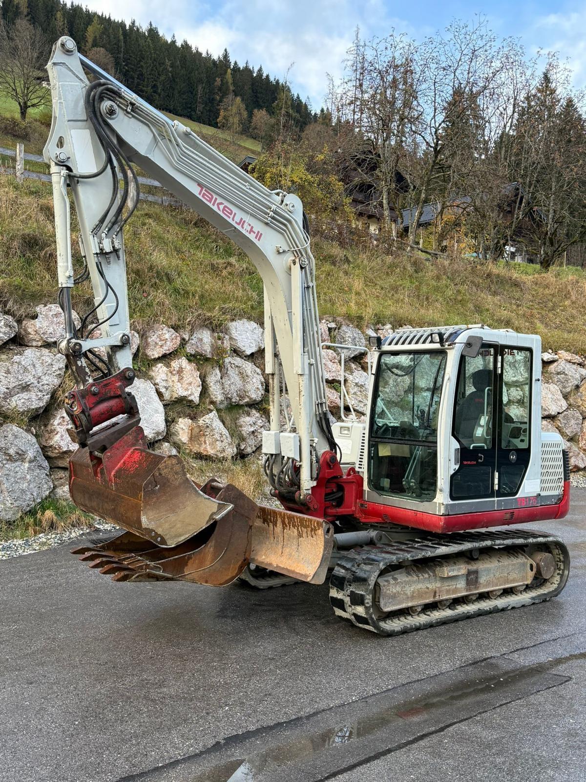 TB 175 Takeuchi Löffel Packet Schnellwechsler 2