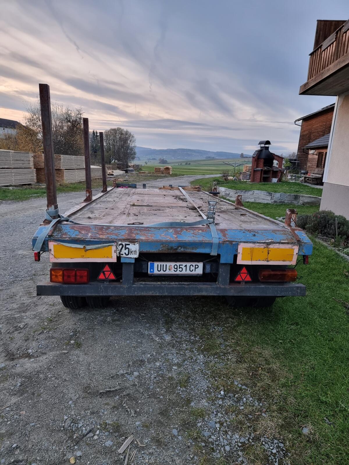 Tieflader mit Zwillingsreifen 3