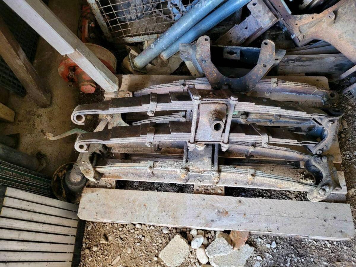 Verkaufe Vorderachsen Steyr T180/T180a 2