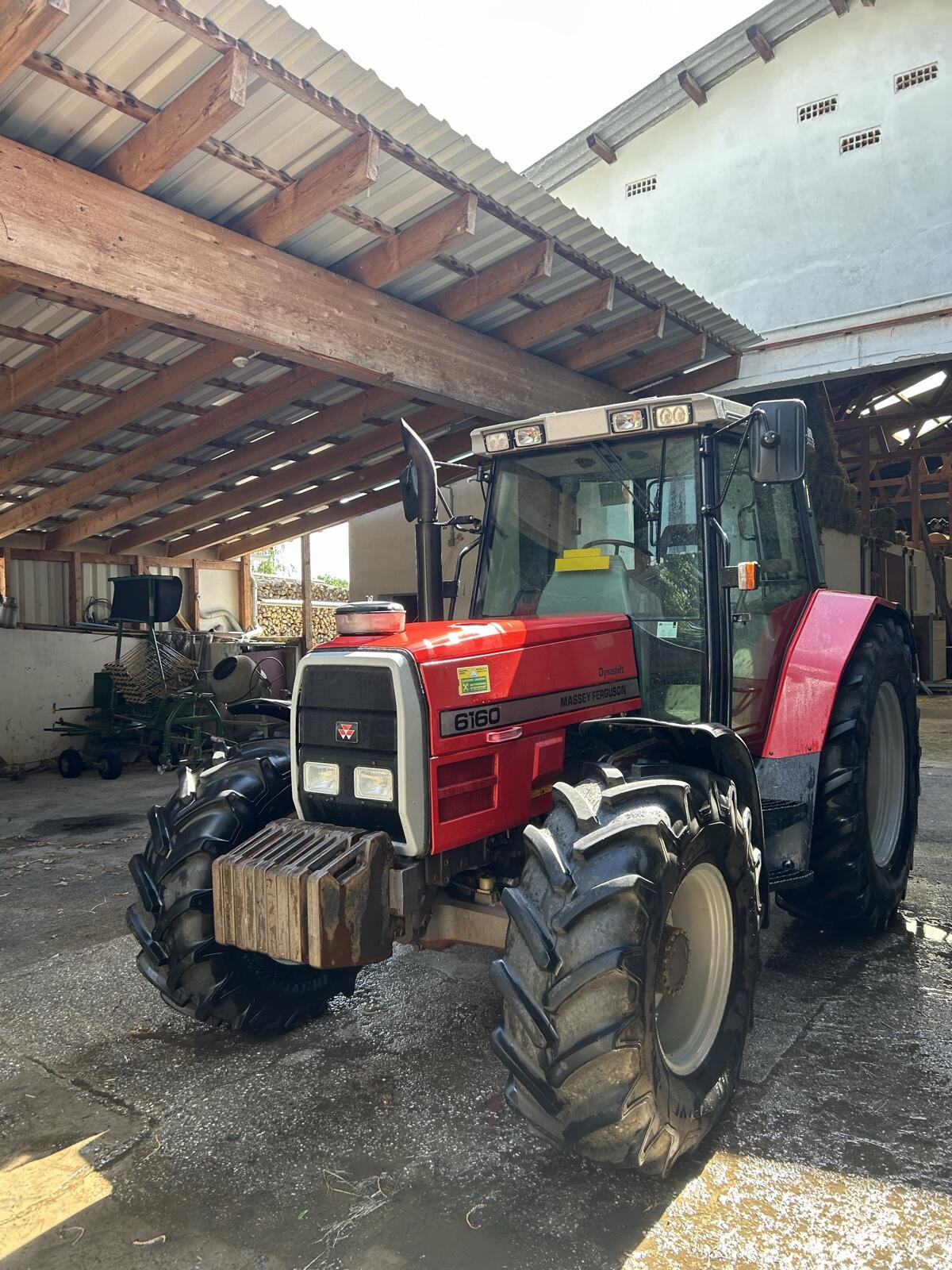 Massey Ferguson 6160 1