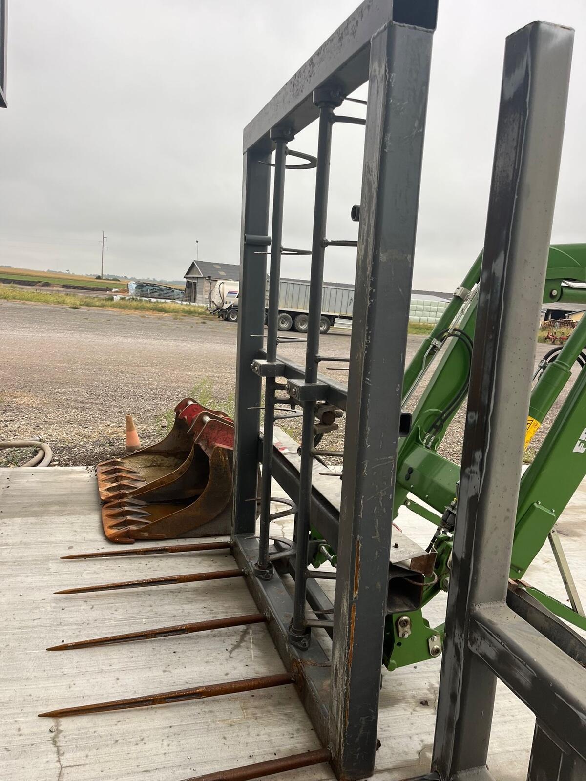 Strohballengreifer 2